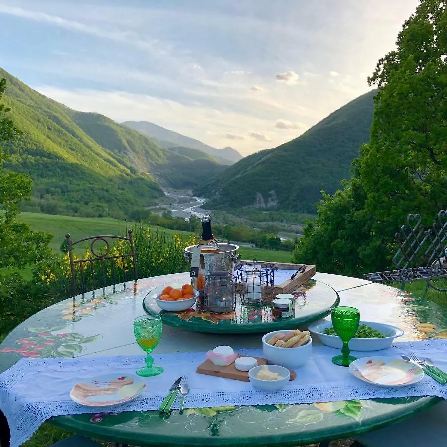 Bed & Breakfast La Locanda nel vento Calestano Italia